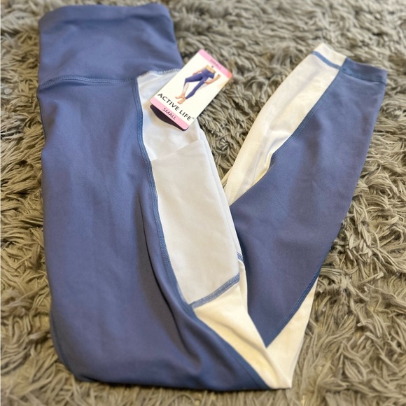 Active Life Color-block Mesh Leggings - Picture 3 of 7